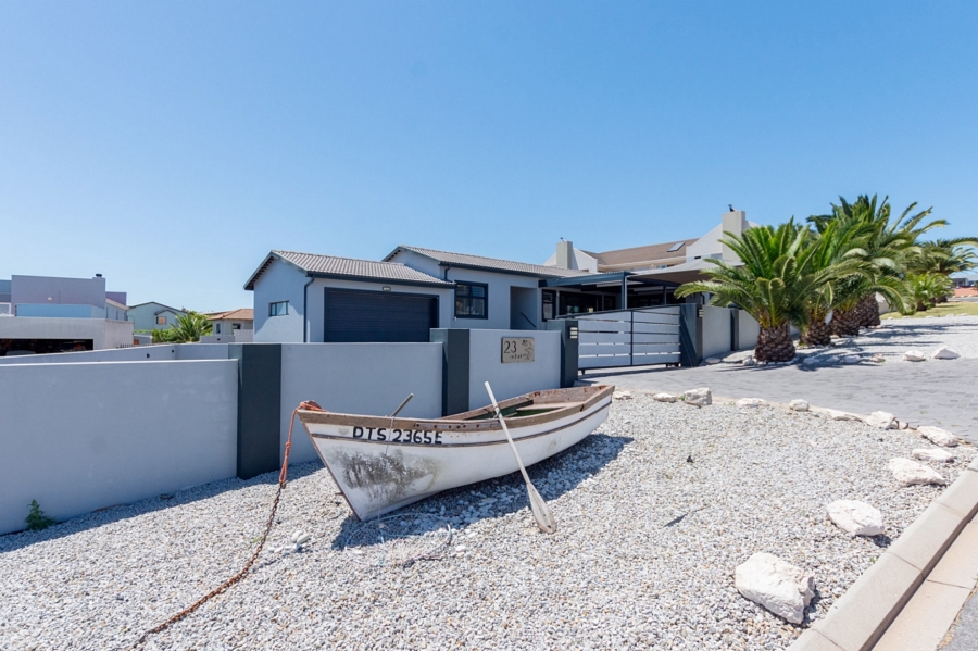 4 Bedroom Property for Sale in Myburgh Park Western Cape